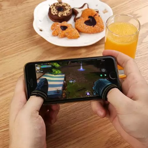 彩虹六号:SMOL(支持存档)安卓手机游戏 APK 下载 彩虹六号:SMOL(支持存档)安卓手机游戏 APK 下载